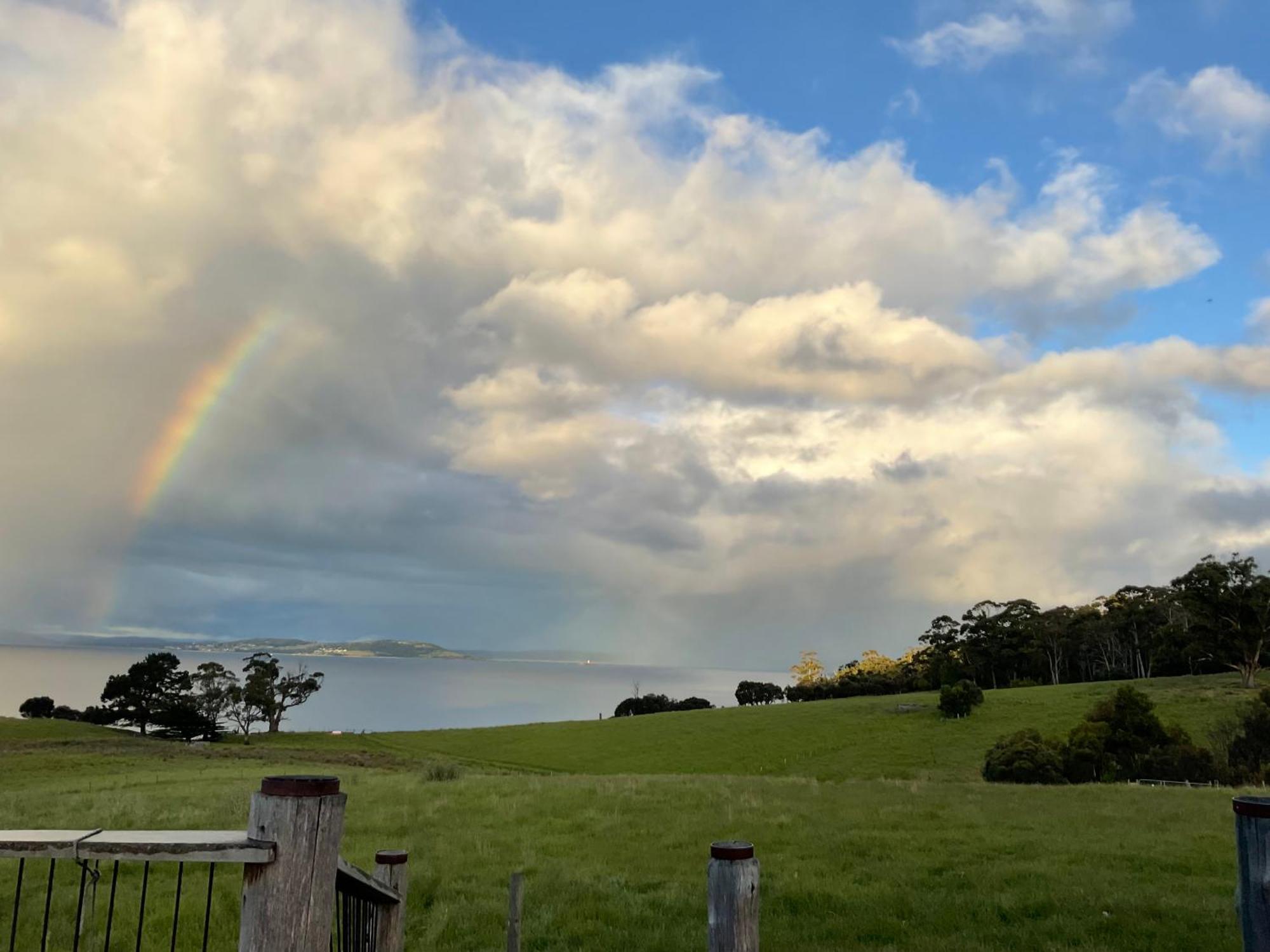The Woolshed And Farmhouse Blue, Bruny Island Barnes Bay Zewnętrze zdjęcie